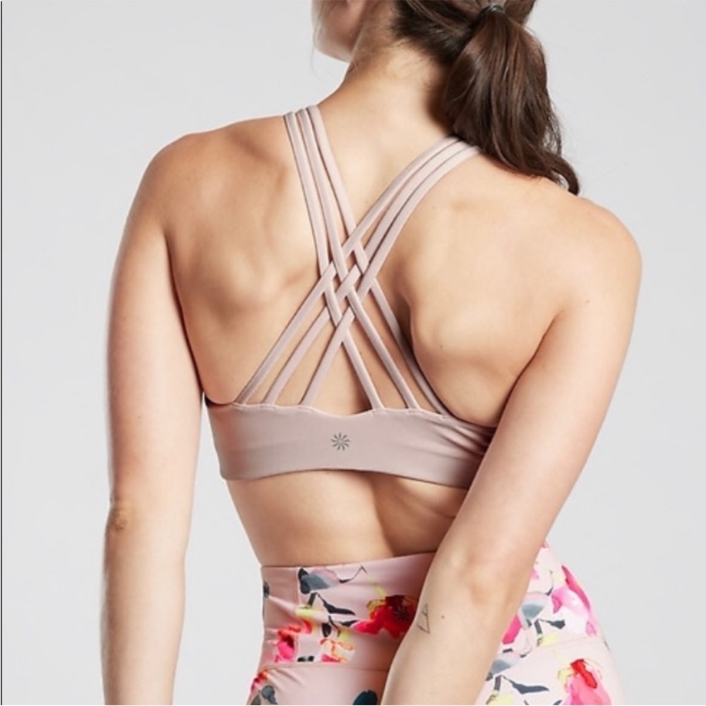Athleta MediumHyper Focused Sports Bra Powervita Size medium athletic athleisure